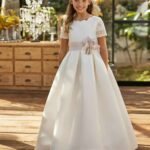 R715 - Glamour Atelier 1978