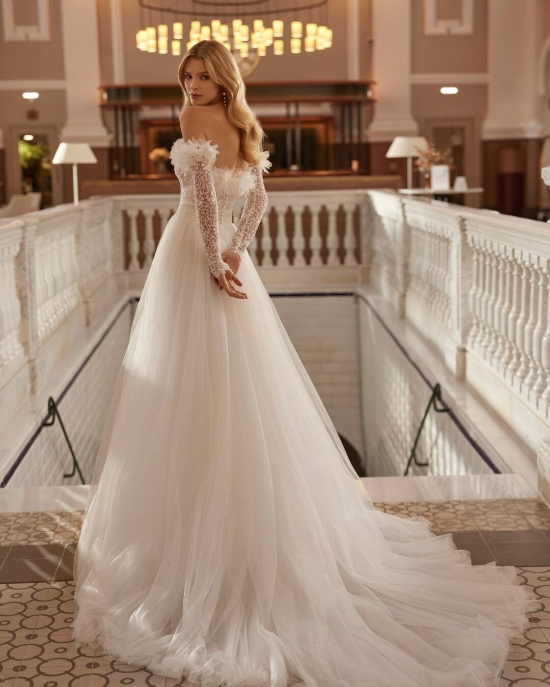 VERET 2025 - Glamour Atelier 1978